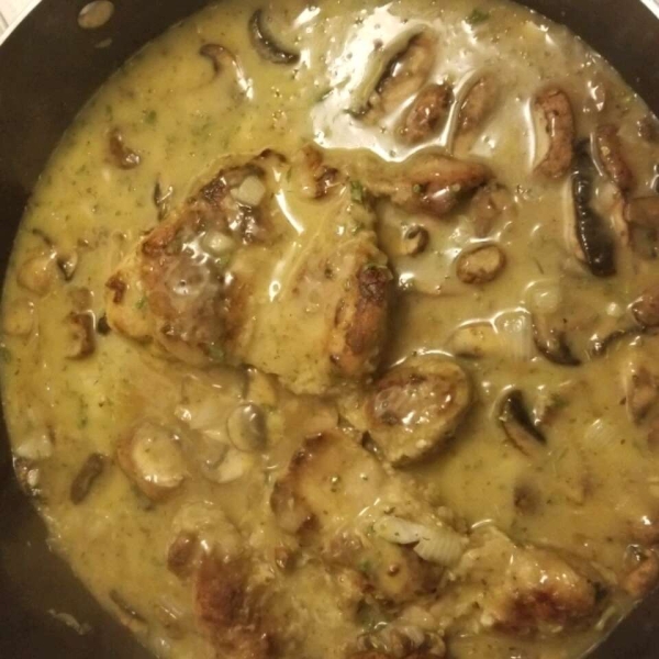 Turkey Thighs in Brown Sauce