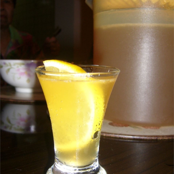 Pineapple Lemonade Spritzers