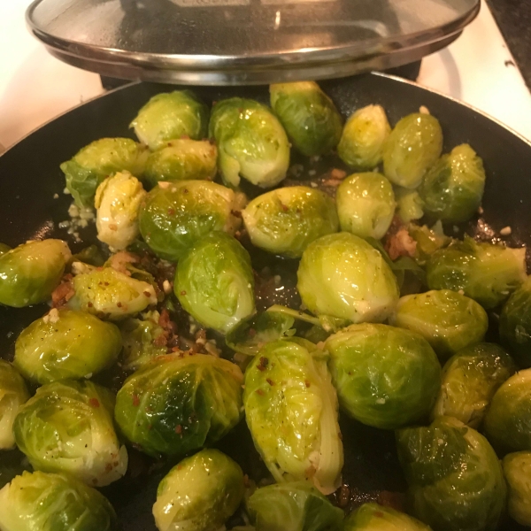 Garlic Brussels Sprouts with Crispy Bacon