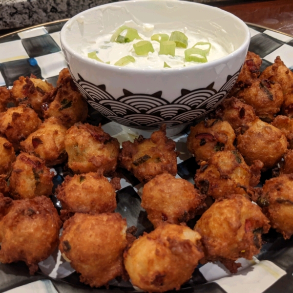 Bacon Jalapeno Popper Puffs