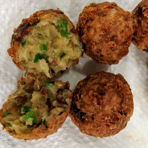 Bacon Jalapeno Popper Puffs