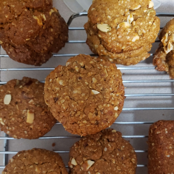 Soft Oatmeal Cookies