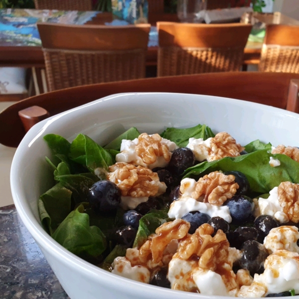 Blueberry Spinach Salad