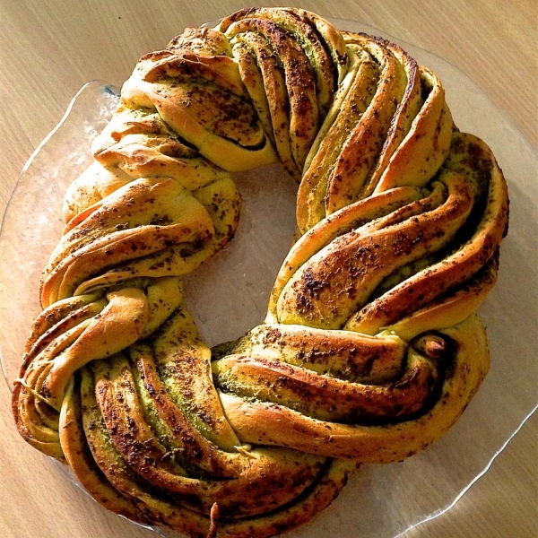 Braided Bread with Pesto