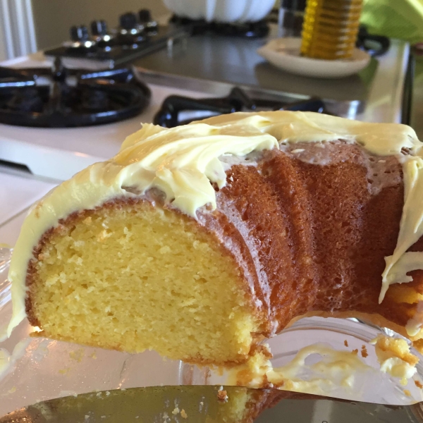 Memaw's Lemon Sunshine Cake