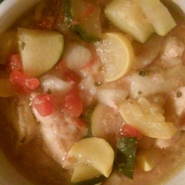 Chicken Tortellini Soup With Zucchini and Tomatoes