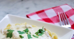 Slow Cooker Italian Chicken Alfredo