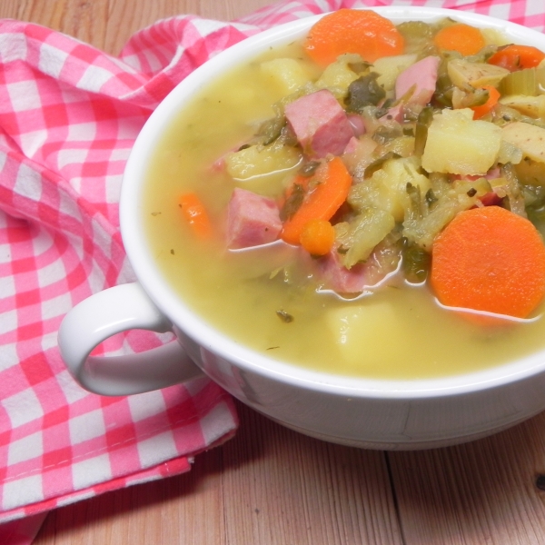 Najlepsza Zupa Ogorkowa (Polish Pickled Cucumber Soup)