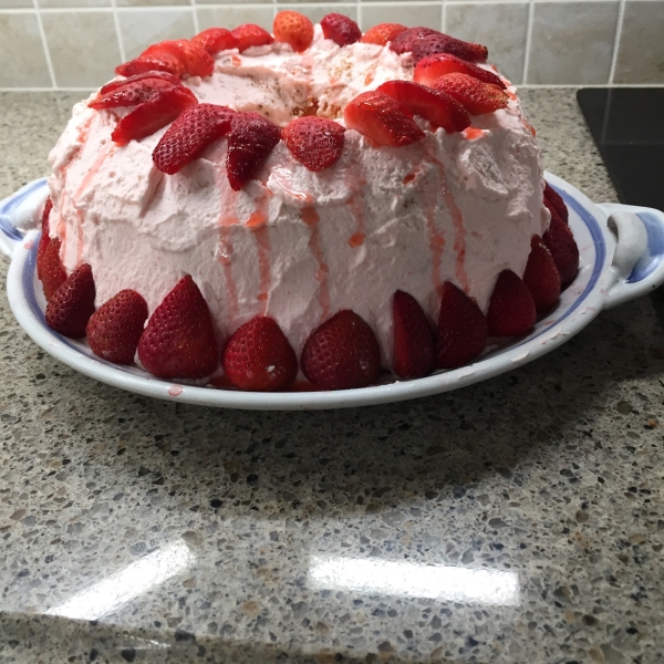 Strawberry Angels' Cake