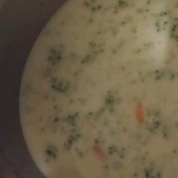 Best Cheesy Broccoli Soup