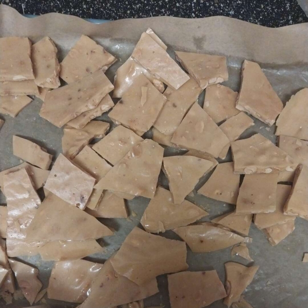 Best Toffee Ever - Super Easy