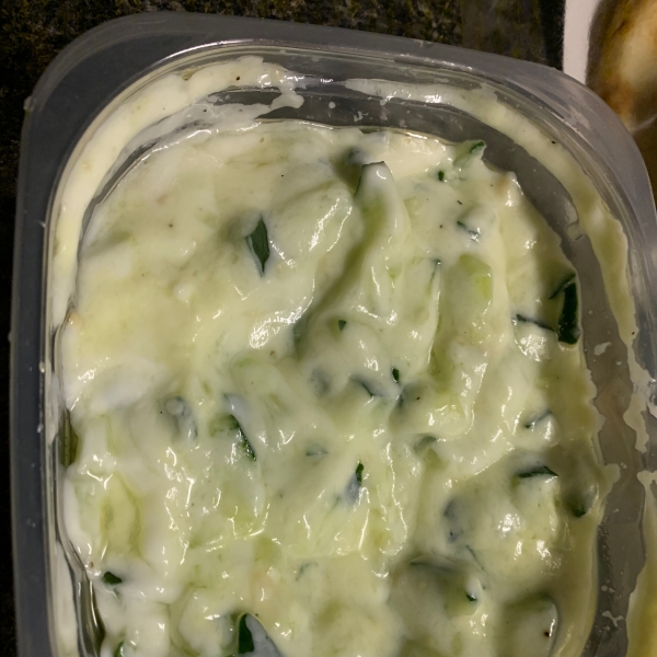 Easy Tzatziki Sauce