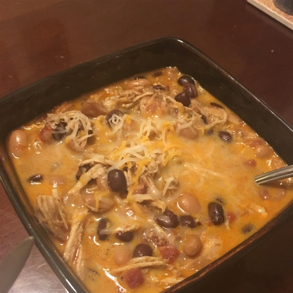 Slow Cooker Chicken Chili with Greens and Beans