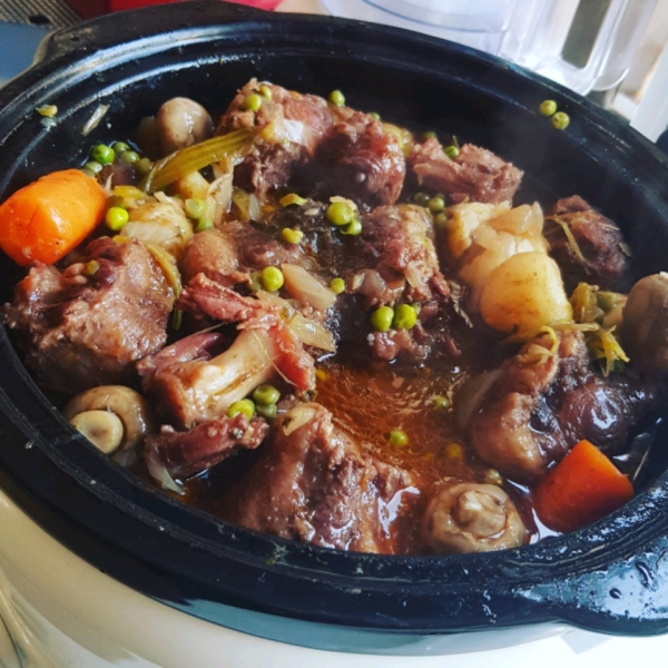 Slow Cooker Oxtail Stew