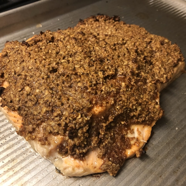 Paleo Pecan-Maple Salmon