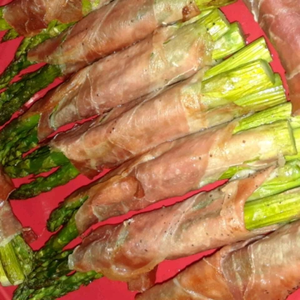Asparagus Wrapped in Crisp Prosciutto