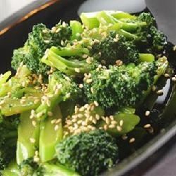 Chinese-Style Broccoli Salad