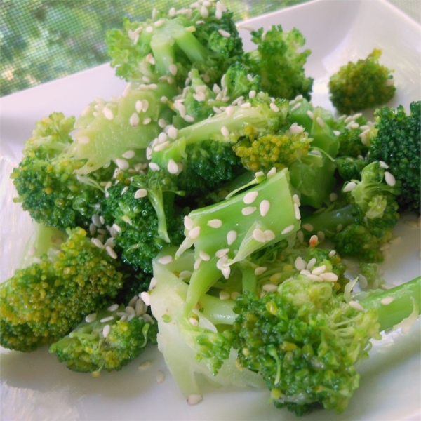 Chinese-Style Broccoli Salad