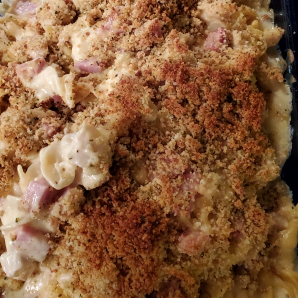 Creamy Chicken Cordon Bleu Casserole