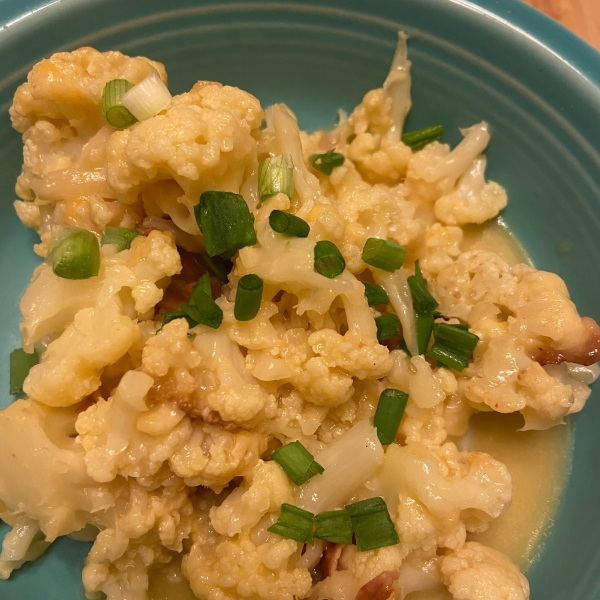 Slow Cooker Cheesy Cauliflower Casserole