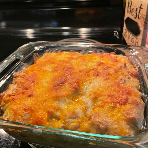 Carolyn's Chicken Tater Tot Casserole