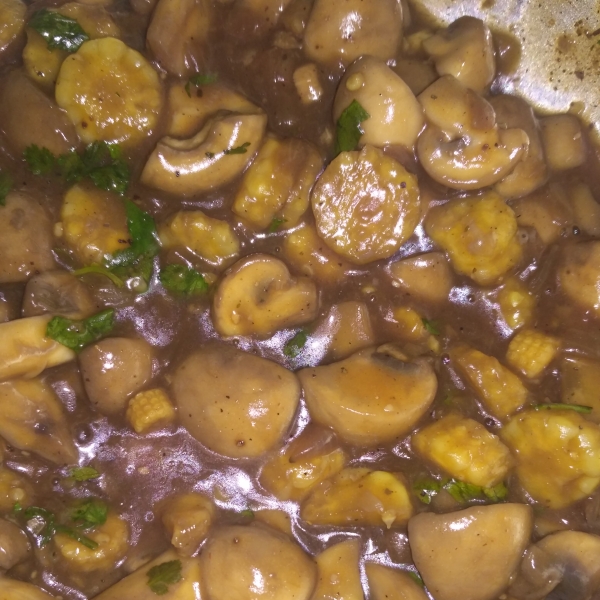 Stir-Fried Mushrooms with Baby Corn