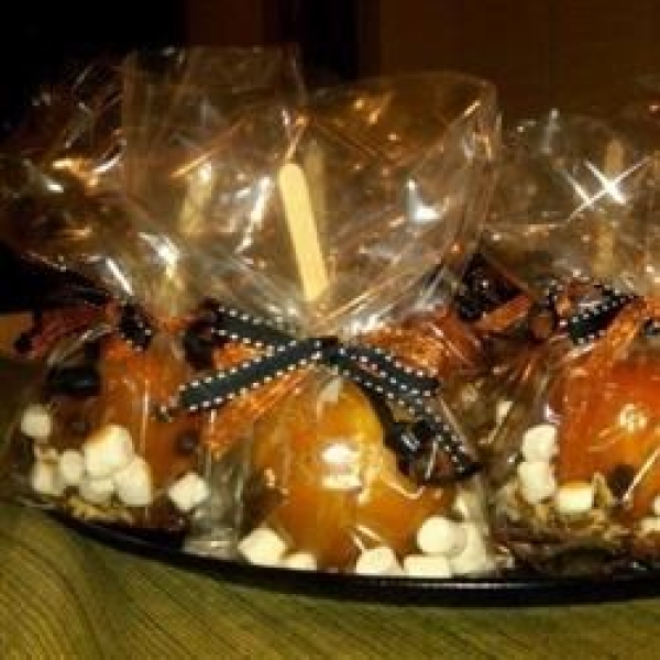 Rocky Road Caramel Apples