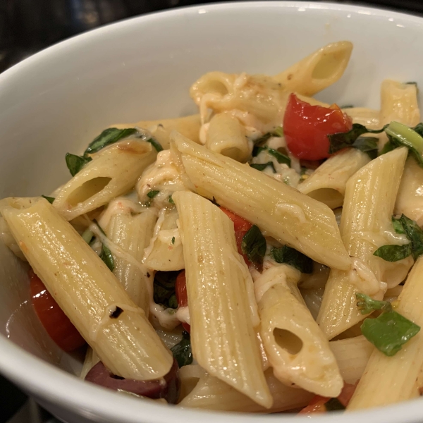 Penne, Tomato, and Mozzarella Salad