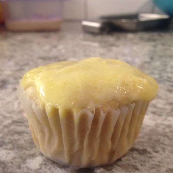 Banana and Vanilla Cupcakes with Buttercream Frosting