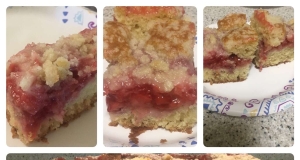 Strawberry Rhubarb Coffee Cake