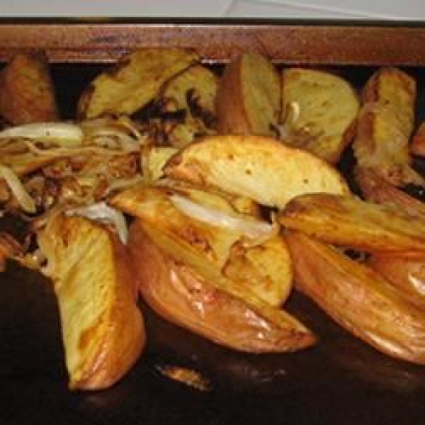 Brilliant Potatoes With Paprika and Caramelized Onions