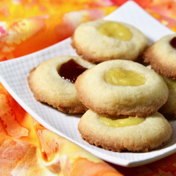 Shortbread Thumbprint Cookies with Lemon Curd