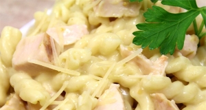 Creamy Chicken and Tomatillo Verde Pasta