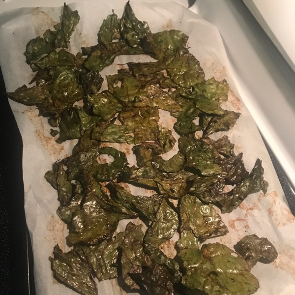 Sriracha-Lime Kale Chips