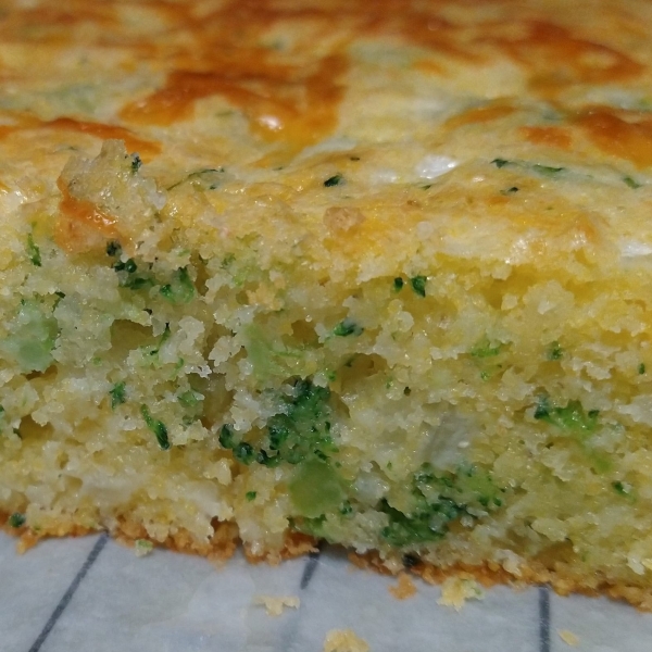 Broccoli Cornbread with Cheese