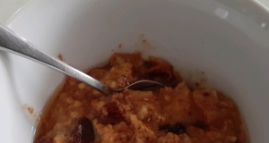 Slow Cooker Overnight Oatmeal with Apples, Cranberries, and Walnuts