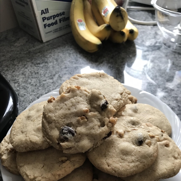 Jumbo Raisin Spice Cookies