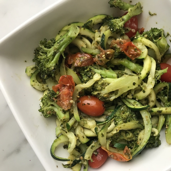 Pesto Zucchini Noodles with Tomatoes and Broccoli