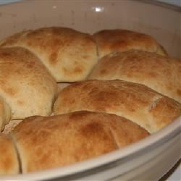 Buttery Dinner Pan Rolls