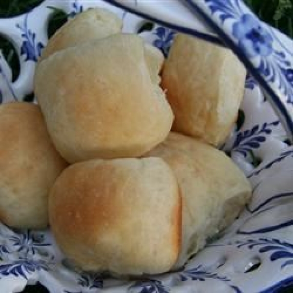 Buttery Dinner Pan Rolls