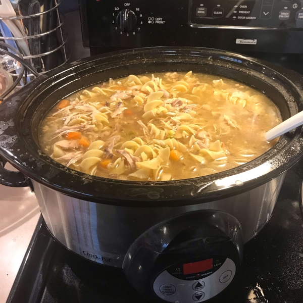 Slow Cooker Chicken Noodle Soup