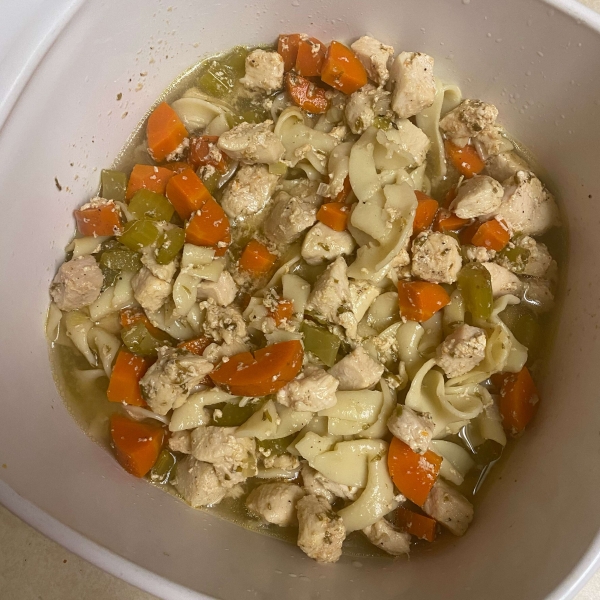 Slow Cooker Chicken Noodle Soup