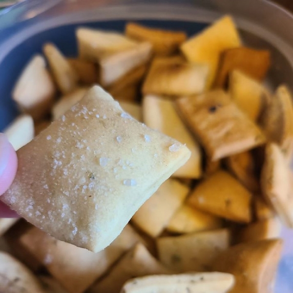 Sourdough Rosemary Crackers