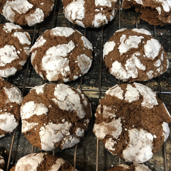 Chocolate Mint Crinkle Cookies from Reynolds® Parchment Paper