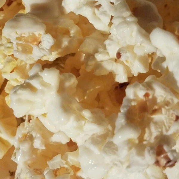 Holiday White Chocolate Popcorn