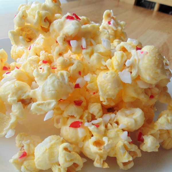 Holiday White Chocolate Popcorn