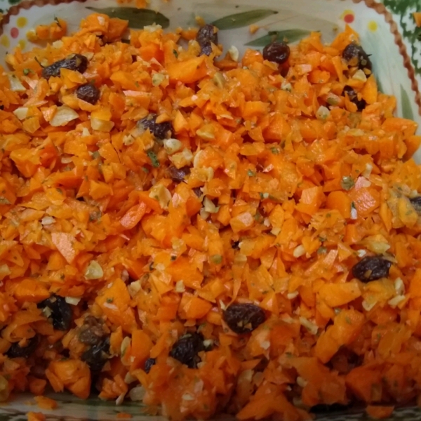 Easy Carrot Salad (Indian-Style)