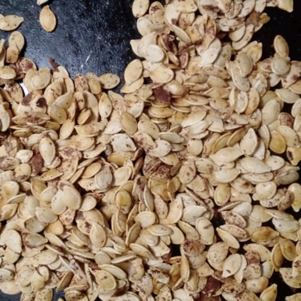 Pumpkin Seeds with Cinnamon and Salt