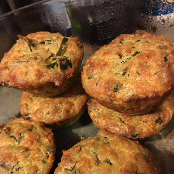 Spinach Cheddar Muffins