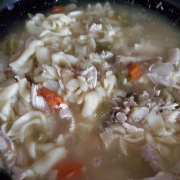 Slow Cooker Chicken and Noodles